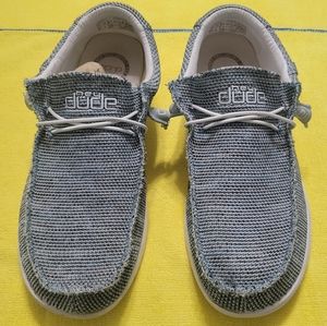 Hey Dude, mens size 10